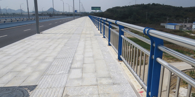 碳素鋼道路橋梁護(hù)欄