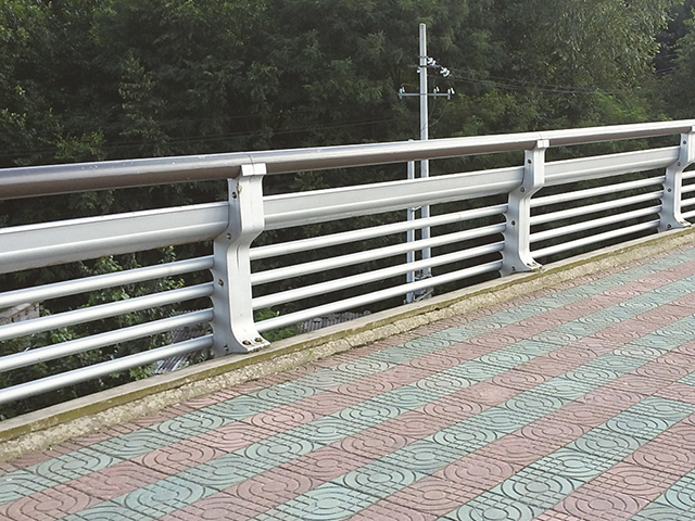 市政道路景觀(guān)人行護(hù)欄